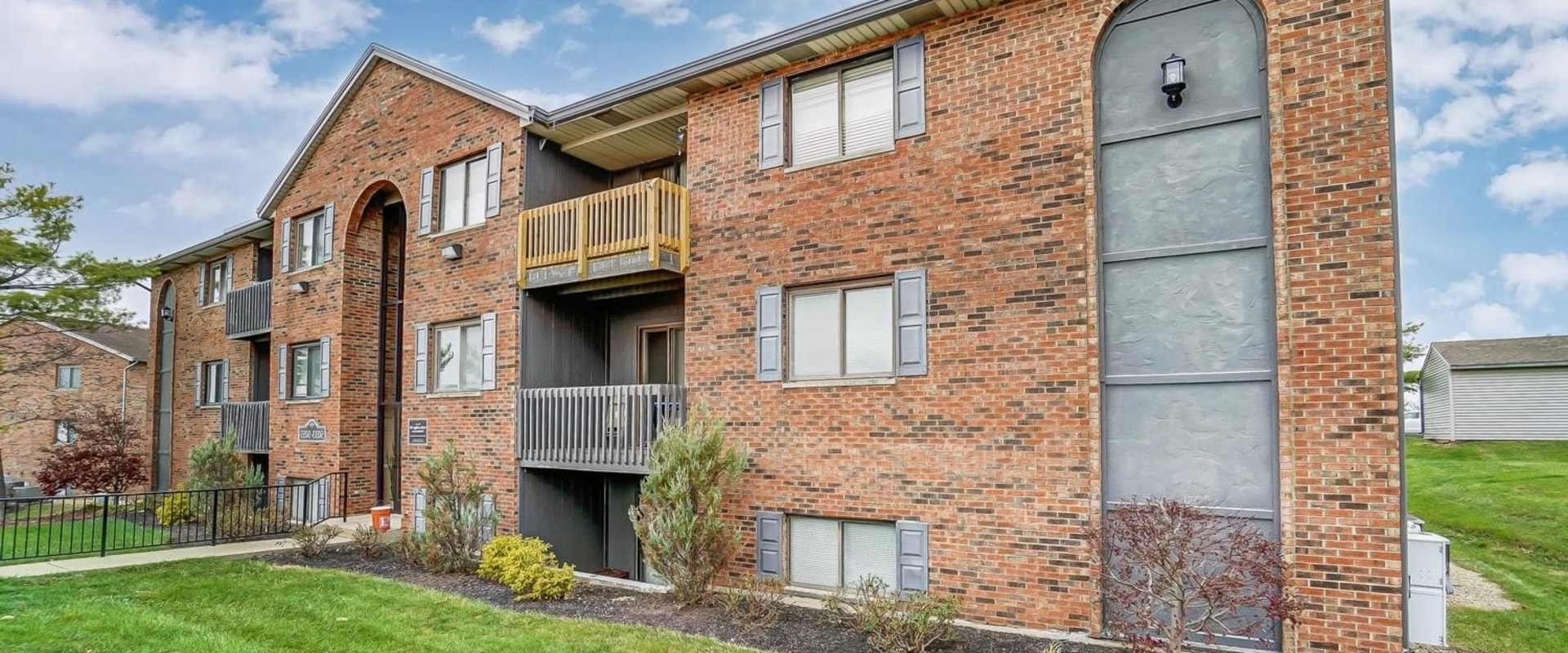 Apartments for Sale in Tri County